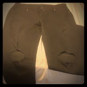 Black Distressed Jeans